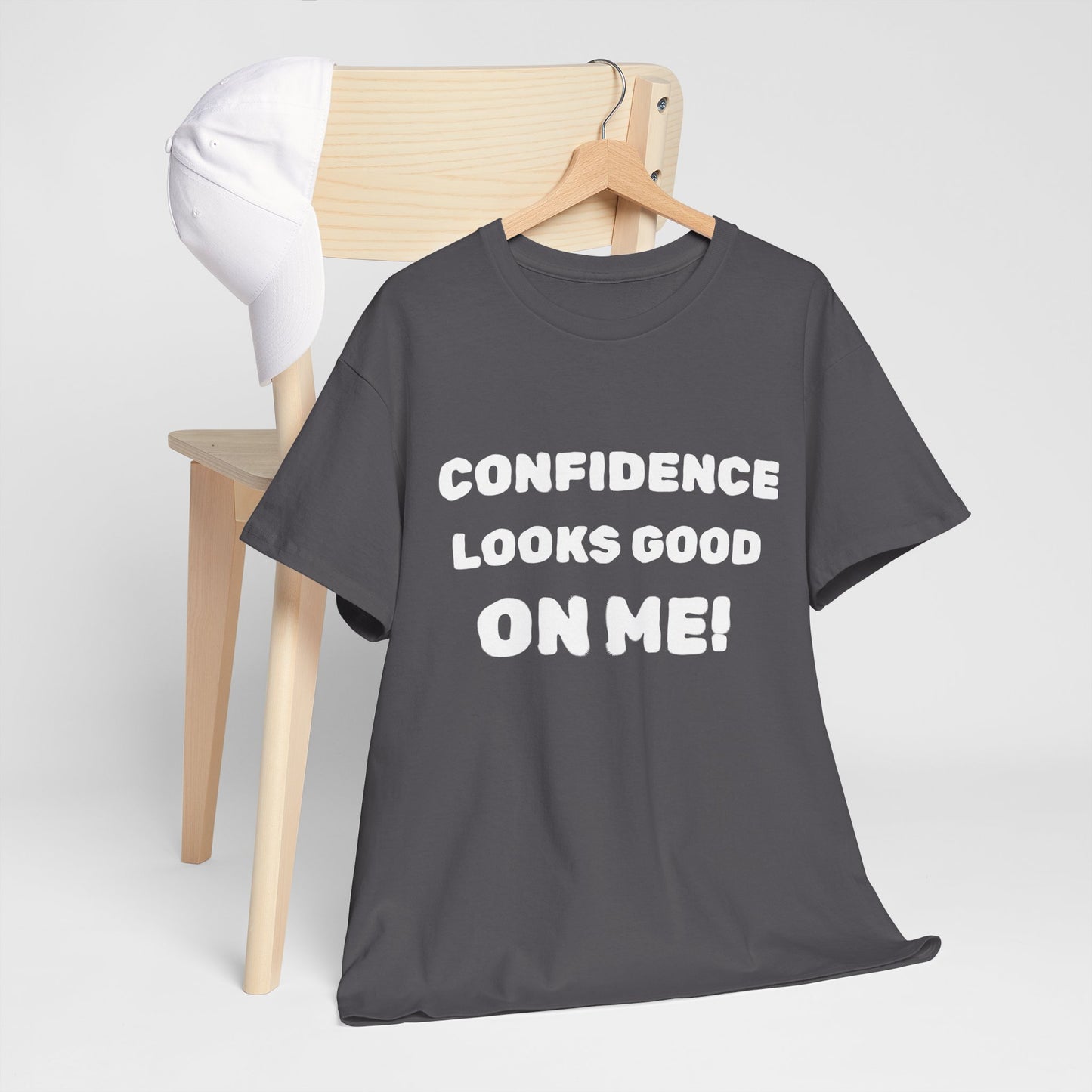 inspirational quote "Confidence Looks Good On Me" Unisex Tee