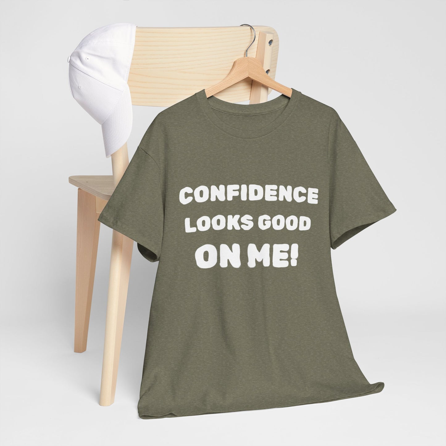 inspirational quote "Confidence Looks Good On Me" Unisex Tee